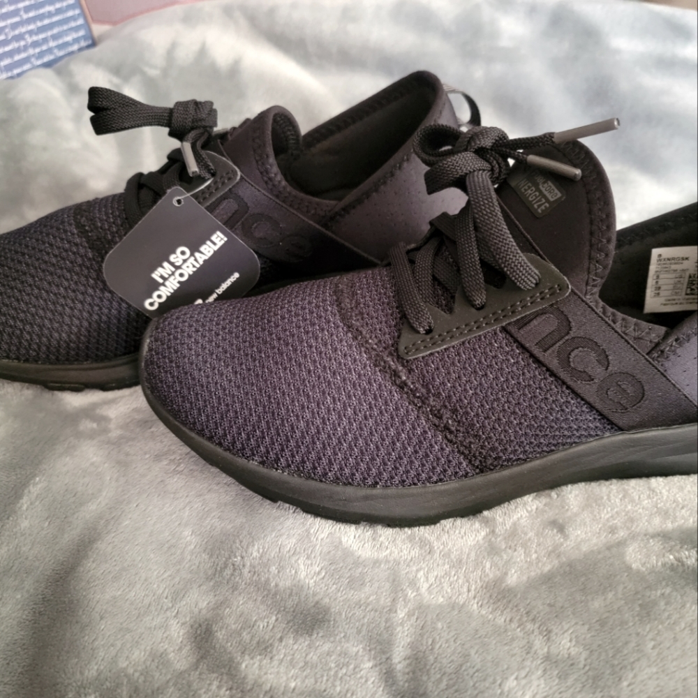 Womens size 8 New Balance shoes